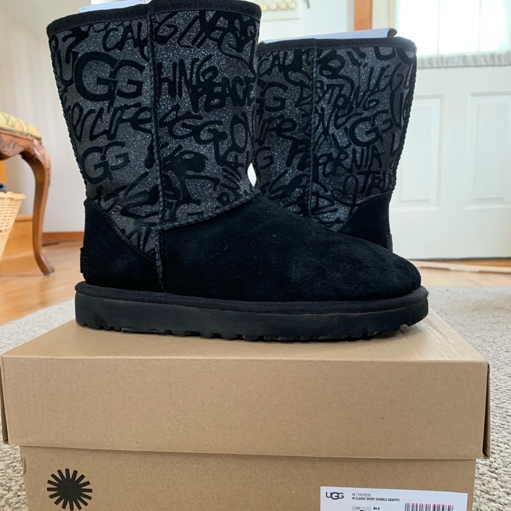 Like New Limited Edition sparkle graffiti UGGs womens 6 but will stretch